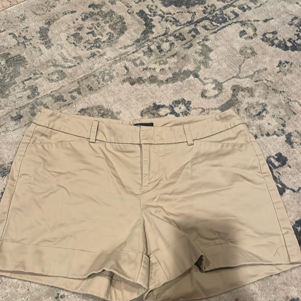 khaki shorts